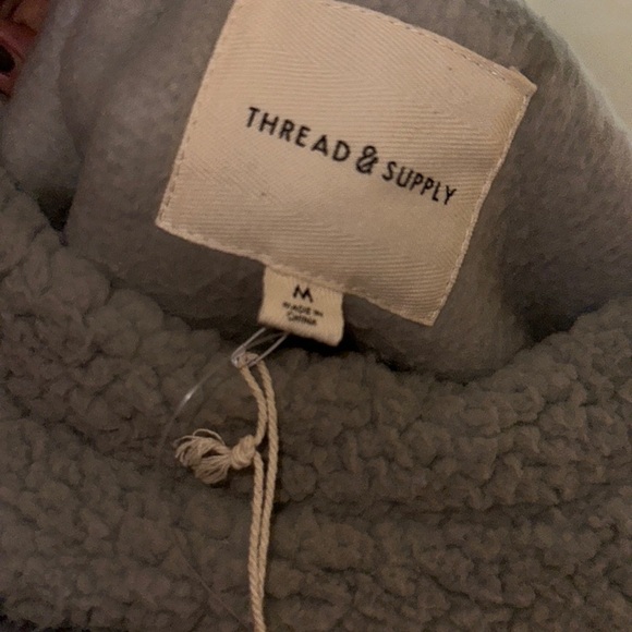 Thread & Supply Grey Star Print sweater Sz. M - Picture 4 of 6